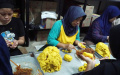 Kue Kering Lebaran di Kampung Nastar Laris Manis
