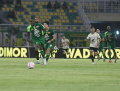 Liga 1 : Persebaya bermain Imbang dengan PSM Makassar 1-1