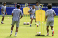 Liga-1-Persib-Bandung-Jalani-Latihan-Jelang-Hadapi-PSM_20250131_130105.jpg