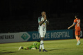Liga 2 : Kendal Tornado FC…