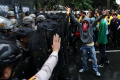 Mahasiswa-Demo-Aksi-Indonesia-Cemas_20250728_205840.jpg