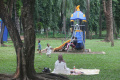 Mangisi-Hari-Libur-di-Taman-Kota_20250512_205436.jpg