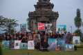 Melihat Aktivitas Melukis Candi Pringapus di Temanggung