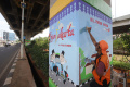 Menghias kolong Tol Becakayu Lewat Mural