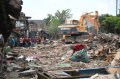 Pembongkaran-Pasar-Pacar-Keling-Surabaya_20250703_171250.jpg