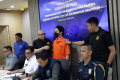 Pengamanan-dan-Pemulangan-WNA-Filipina-Buronan-Interpol_20241126_154854.jpg