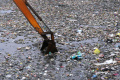 Pengerukan-Sampah-dari-Oxbow-Cicukang_20250304_121206.jpg