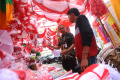 Penjual-Bendera-Merah-Putih-Mulai-Ramai-di-Jakarta_20250808_215329.jpg