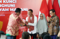 Penyerahan Kunci Hunian kepada Warga Eks Kampung Bayam