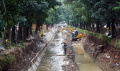 Perbaikan-Turap-Kali-Ciliwung-di-Jakarta_20250612_115758.jpg