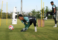 Persebaya-Surabaya-Latihan-Fisik-Jelang-Hadapi-Persija-Jakarta_20251014_094904.jpg