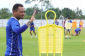 Persib-Gelar-Latihan-Perdana-Diikuti-Sejumlah-Pemain-Anyar_20250701_111300.jpg