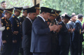 Prabowo Pimpin Upacara Pemakaman Wapres Keenam Try Sutrisno