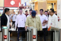 Presiden-RI-Prabowo-Naik-Whoosh-ke-Bandung_20250807_111740.jpg