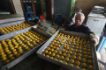 Produksi-Kue-Kering-Jelang-Idul-Fitri_20250312_161931.jpg