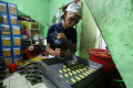 Produksi Kue Kering Jelang Idul Fitri