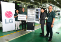 Produksi Perdana Lemari Es Bottom Freezer InstaView
