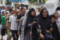 Rela Antre Demi Bersalaman dengan Presiden Prabowo