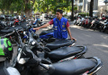 Rompi-Parkir-Beda-Lokasi-Beda-Warna-di-Kota-Pahlawan-Surabaya_20241030_181721.jpg