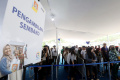 Sambut HUT ke-27 Bank Mandiri Bagikan Sembako Murah