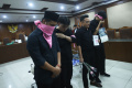 Sidang-Perdana-Delpedro-Marhaen-di-PN-Jakarta-Pusat_20251216_161701.jpg