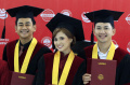 Tiga Selebriti Ikuti Wisuda di USB YPKP Bandung
