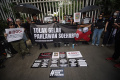 Tolak-Gelar-Pahlawan-Nasional-untuk-Soeharto_20250515_125800.jpg