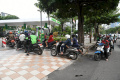 Warga Surabaya Rela Antre di SPBU Swasta