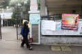 Warga-Tutup-Akses-Jalan-ke-SMA-3-Tangsel_20250714_200719.jpg