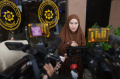 Zaskia Dampingi Sang Janani Persidangan Sebagai Saksi