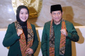 acep-adang-ruhiat-gitalis-dwi-natarina-resmi-mendaftar-pilgub_20240830_150955.jpg