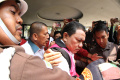 achsanul-qosasi-kenakan-rompi-merah-muda_20231103_193851.jpg
