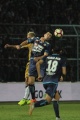 ahmet-atayev-berebut-bola-dengan-raphael-maitimo_20170815_152222.jpg