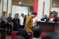 Ahok Bacakan Pledoi di Persidangan