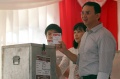 Ahok Nyoblos Bersama Keluarganya 