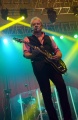 Aksi Atraktif Air Supply di Surabaya