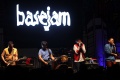 Aksi Base Jam di Synchronize Fest