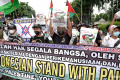 Aksi Bela Palestina Terus Bergulir di Depan Kedubes AS