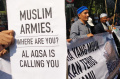 aksi-damai-bela-palestina-di-depan-gedung-sate_20231013_215023.jpg