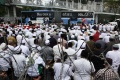 aksi-fpi-di-depan-polda-metro_20170123_180851.jpg