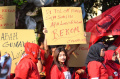 aksi-kader-pdi-perjuangan-kab-malang-tolak-rekom-dari-pkb_20240816_224011.jpg