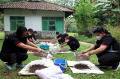 aksi-kompos-kolektif-bank-dbs_20220805_155855.jpg