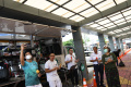 Aksi Orange pada Surabaya Pahlawan Jazz di Stasiun Pasar Turi