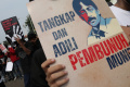 aksi-peringatan-hari-hak-asasi-manusia-di-indonesia_20231207_202825.jpg