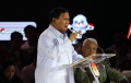 aksi-prabowo-subianto-di-debat-ketiga-calon-presiden-2024_20240107_212316.jpg