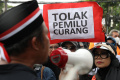 aksi-tolak-pemilu-curang-di-gedung-kpu-pusat_20240216_193840.jpg