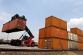 Aktivitas Bongkar Muat Cikarang Dry Port