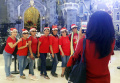 aktivitas-pengunjung-menikmati-pernak-pernik-natal-di-senayan_20231218_200419.jpg