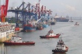 Aktivitas Peti Kemas di Pelabuhan Tanjung Priok
