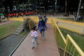 aktivitas-warga-jakarta-ditengah-merebaknya-omicron_20220207_051506.jpg